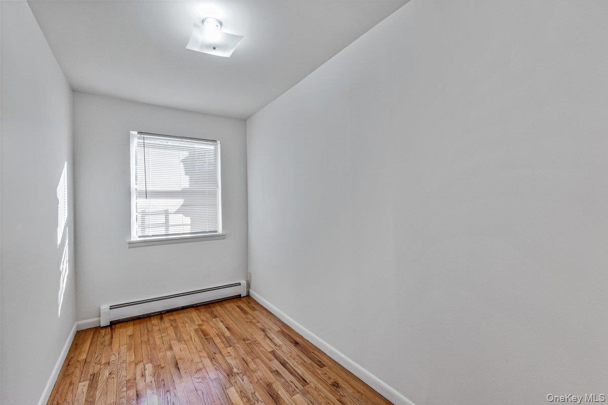 70-50 153rd Street, Flushing, NY 11367