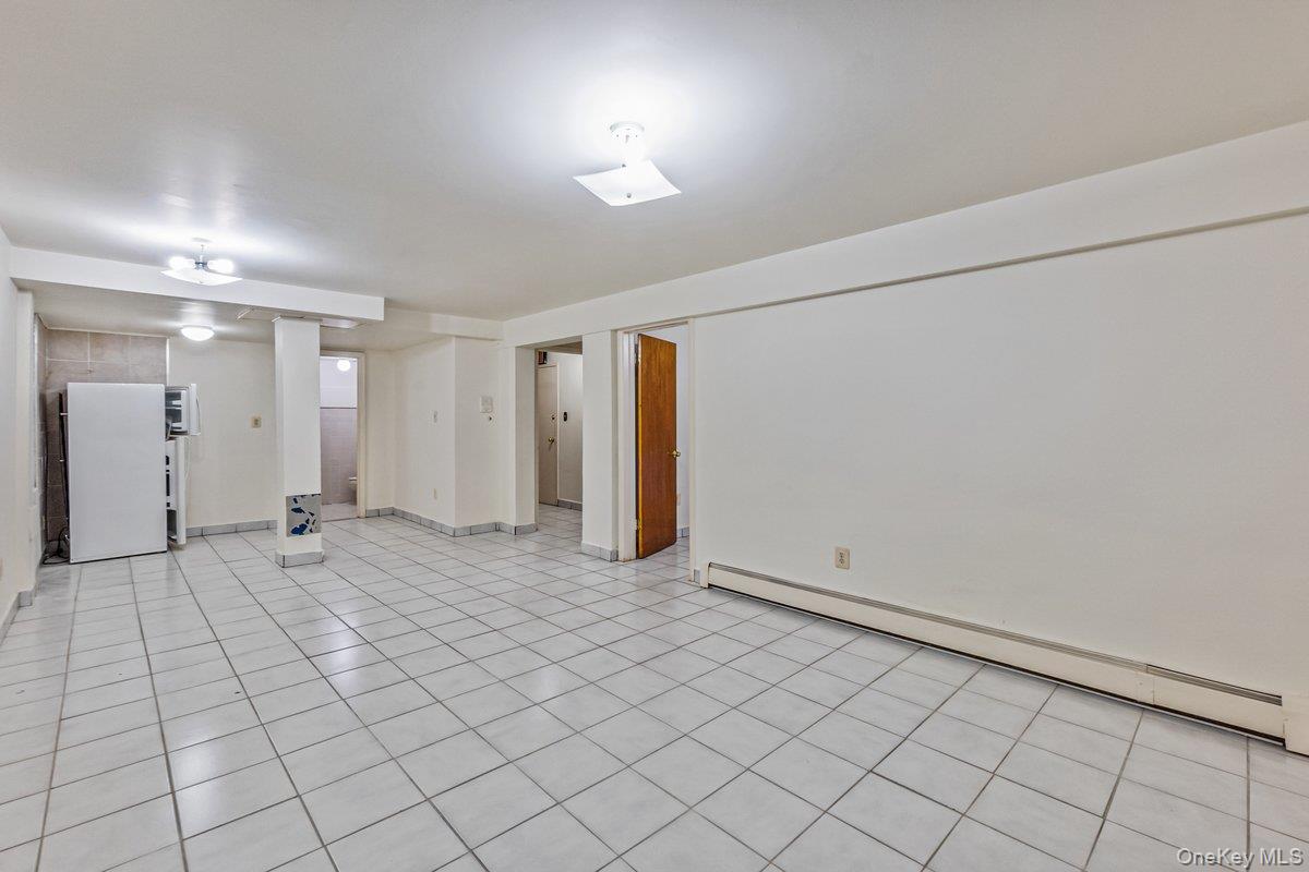 70-50 153rd Street, Flushing, NY 11367