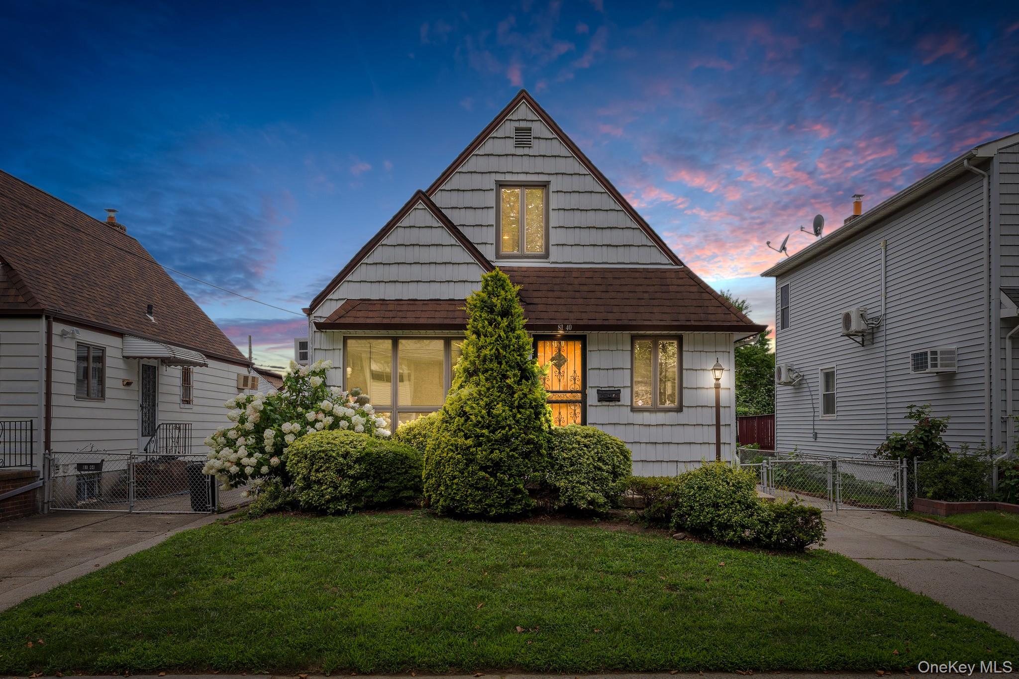 81-40 268th Street, Glen Oaks, NY 11004