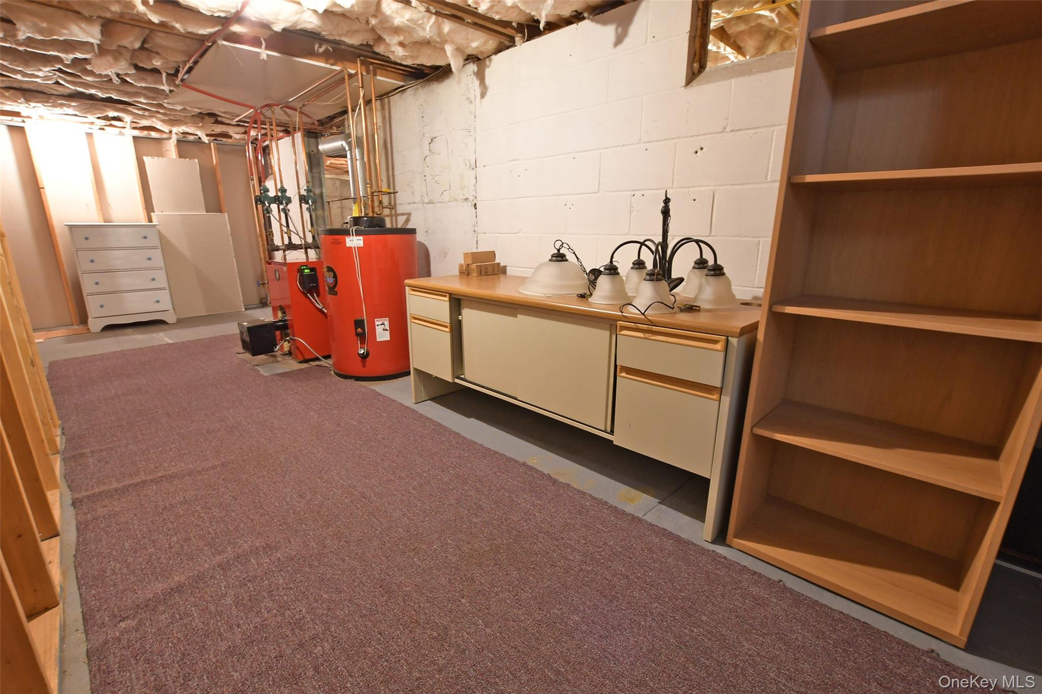 39 Hill Street E, Wading River, NY 11792