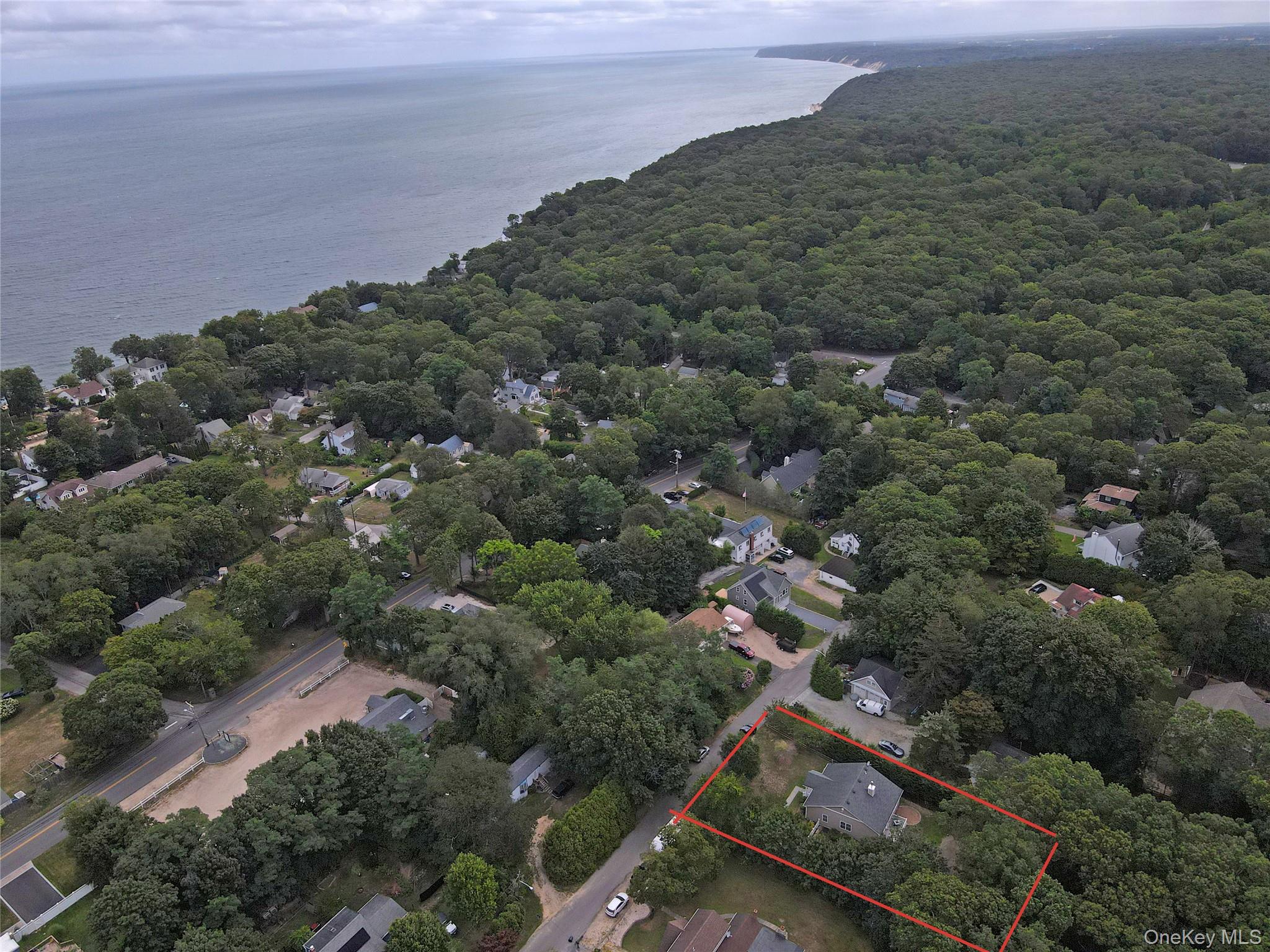 39 Hill Street E, Wading River, NY 11792