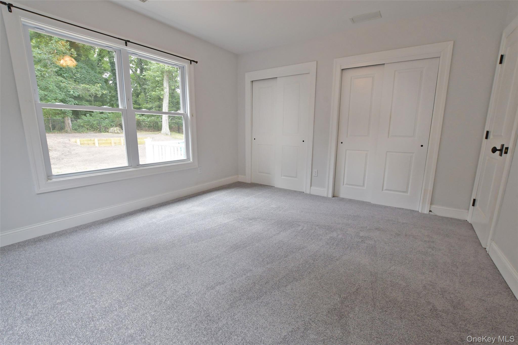 39 Hill Street E, Wading River, NY 11792