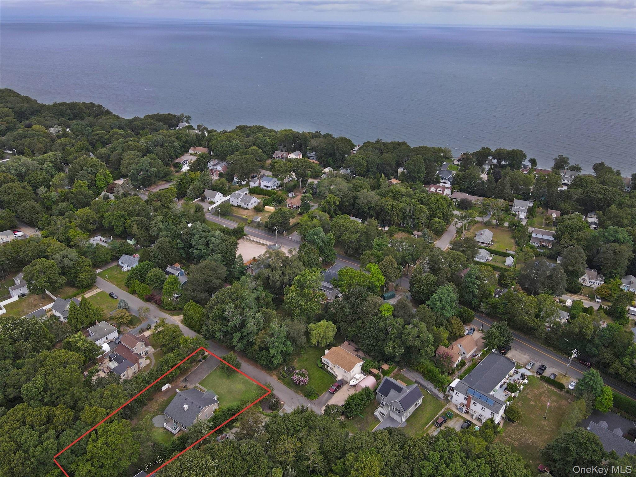 39 Hill Street E, Wading River, NY 11792