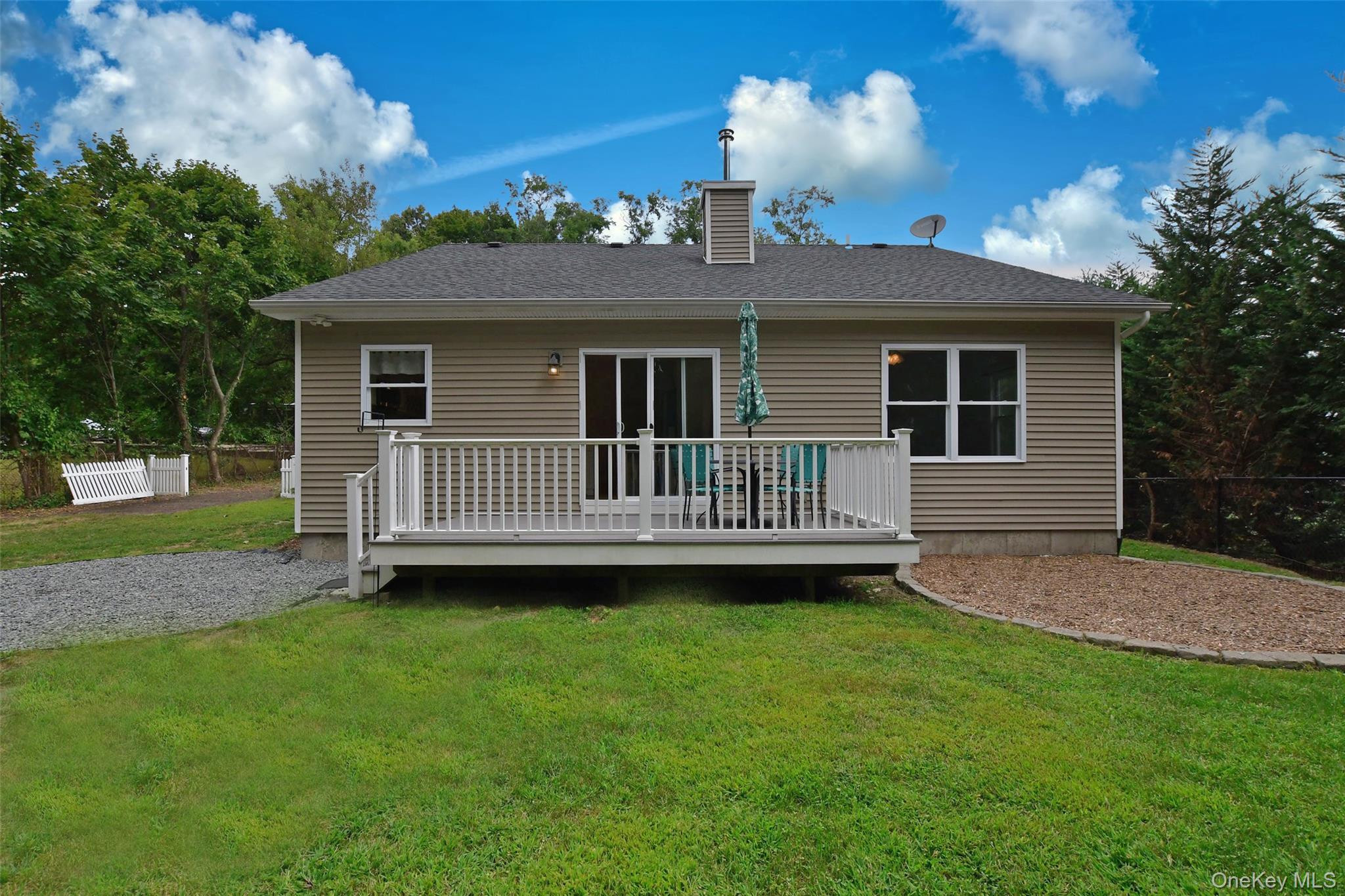 39 Hill Street E, Wading River, NY 11792