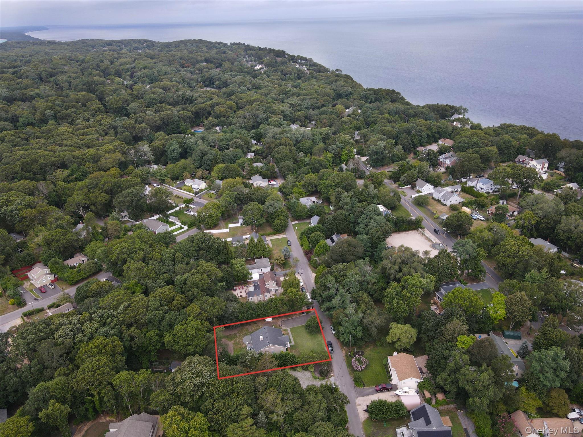 39 Hill Street E, Wading River, NY 11792