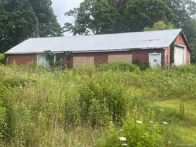 1820 County Route 7, Ancram, NY 12502