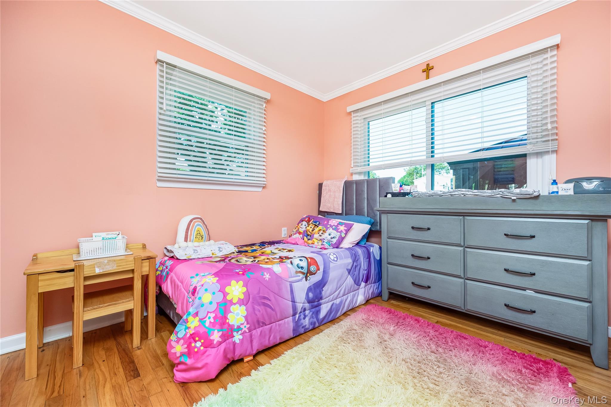 37 New Point Place, Amityville, NY 11701