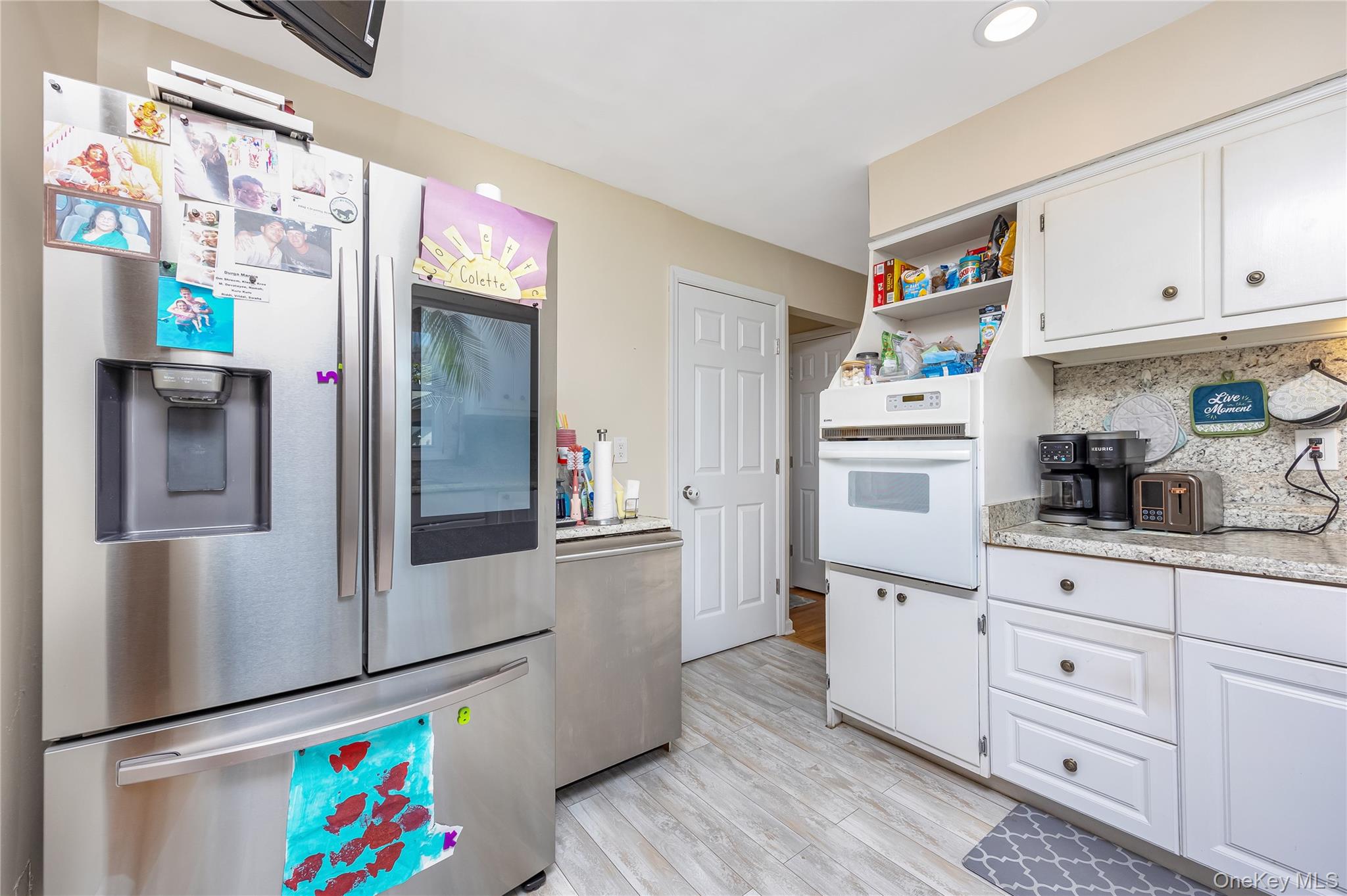 37 New Point Place, Amityville, NY 11701