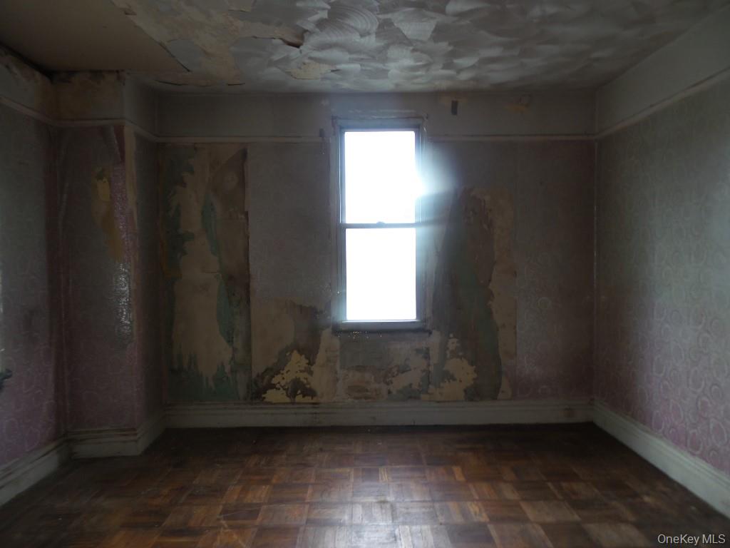 263 East 39 Street, Brooklyn, NY 11203