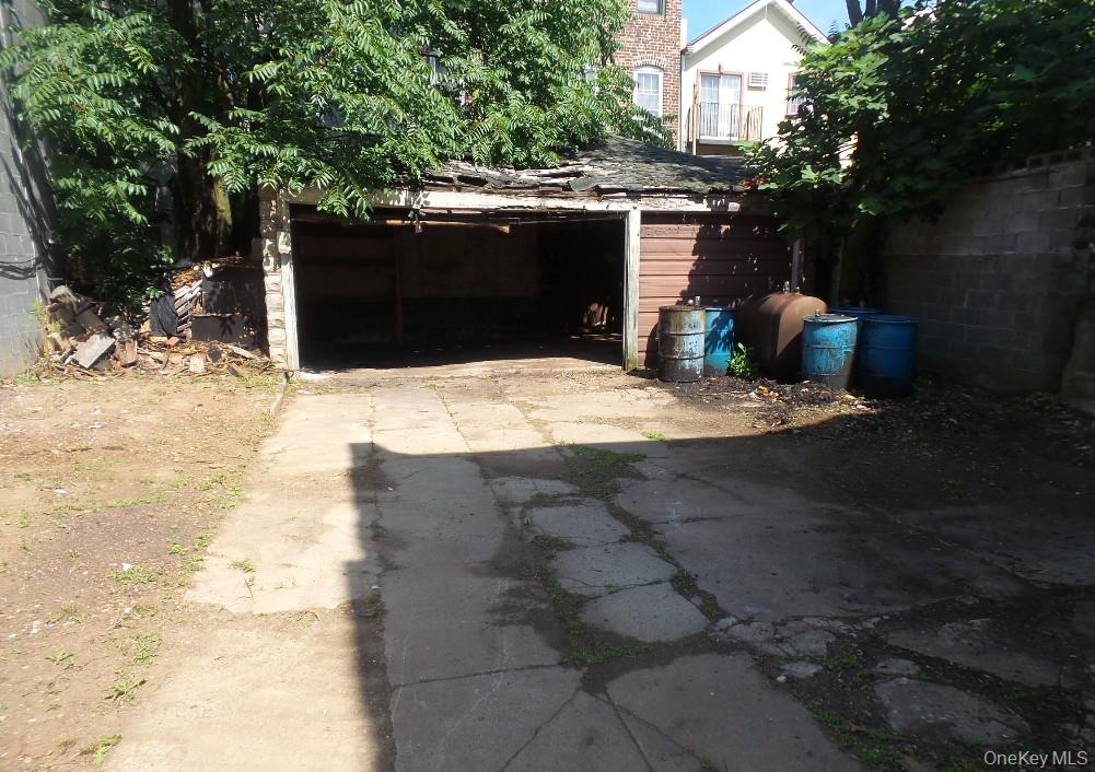 263 East 39 Street, Brooklyn, NY 11203