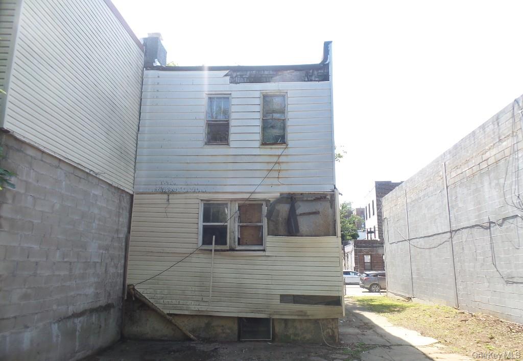 263 East 39 Street, Brooklyn, NY 11203