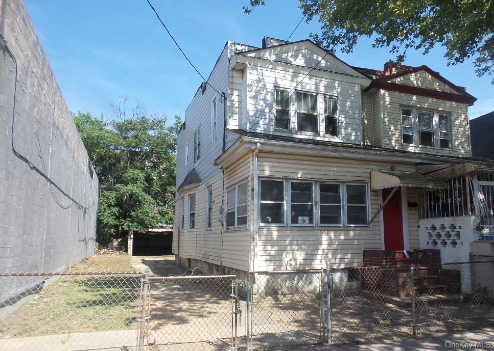 263 East 39 Street, Brooklyn, NY 11203