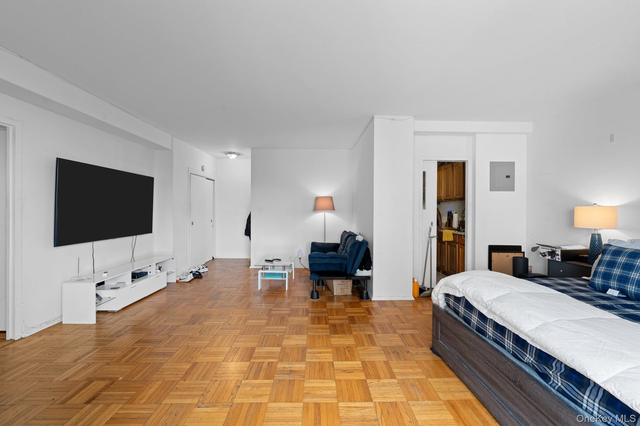 4 Fordham Hill Oval # 9E, Bronx, NY 10468