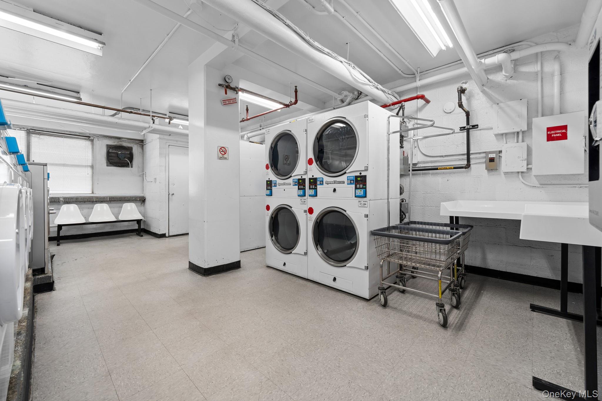 4 Fordham Hill Oval # 9E, Bronx, NY 10468