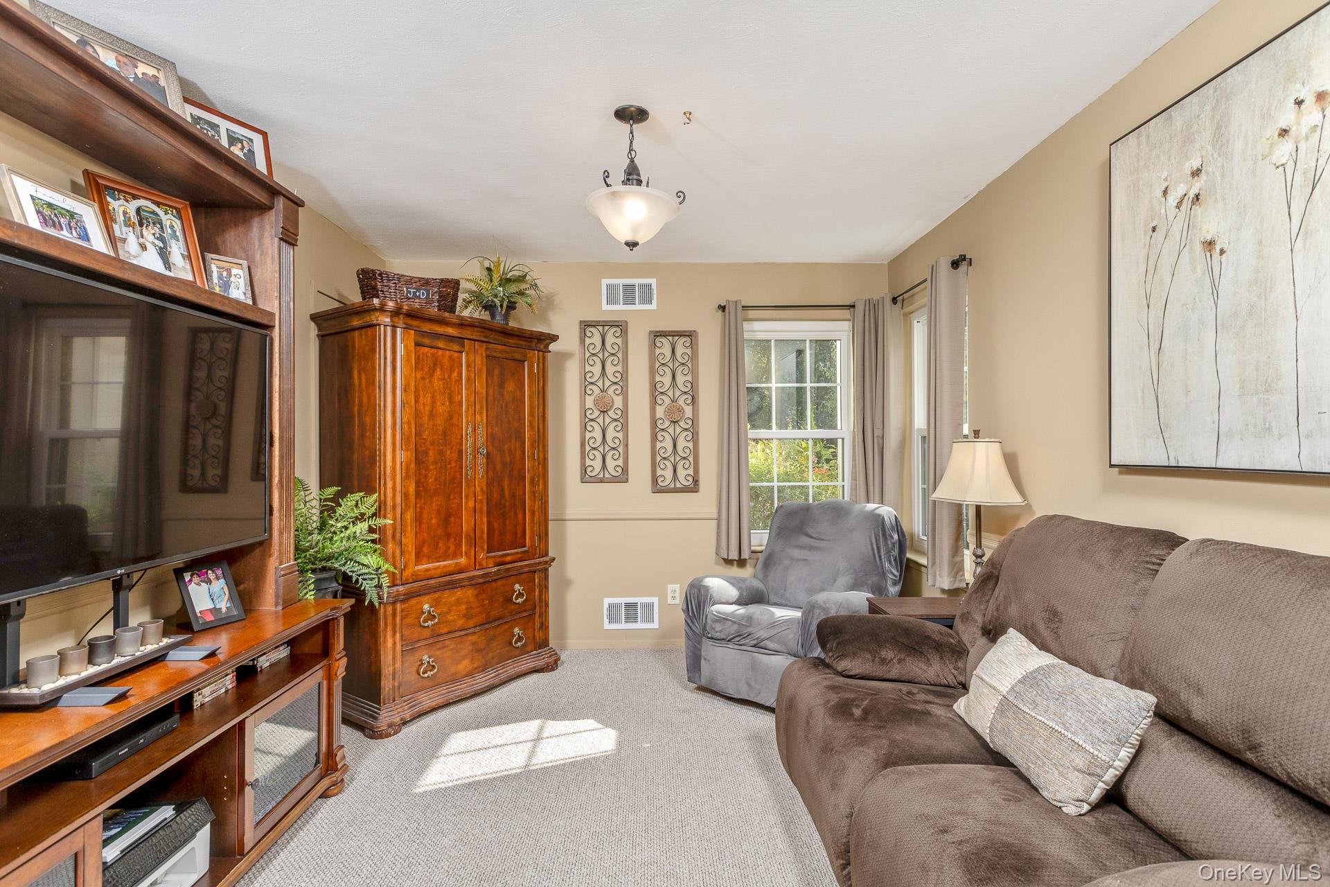 15 Cloister Lane, Middle Island, NY 11953