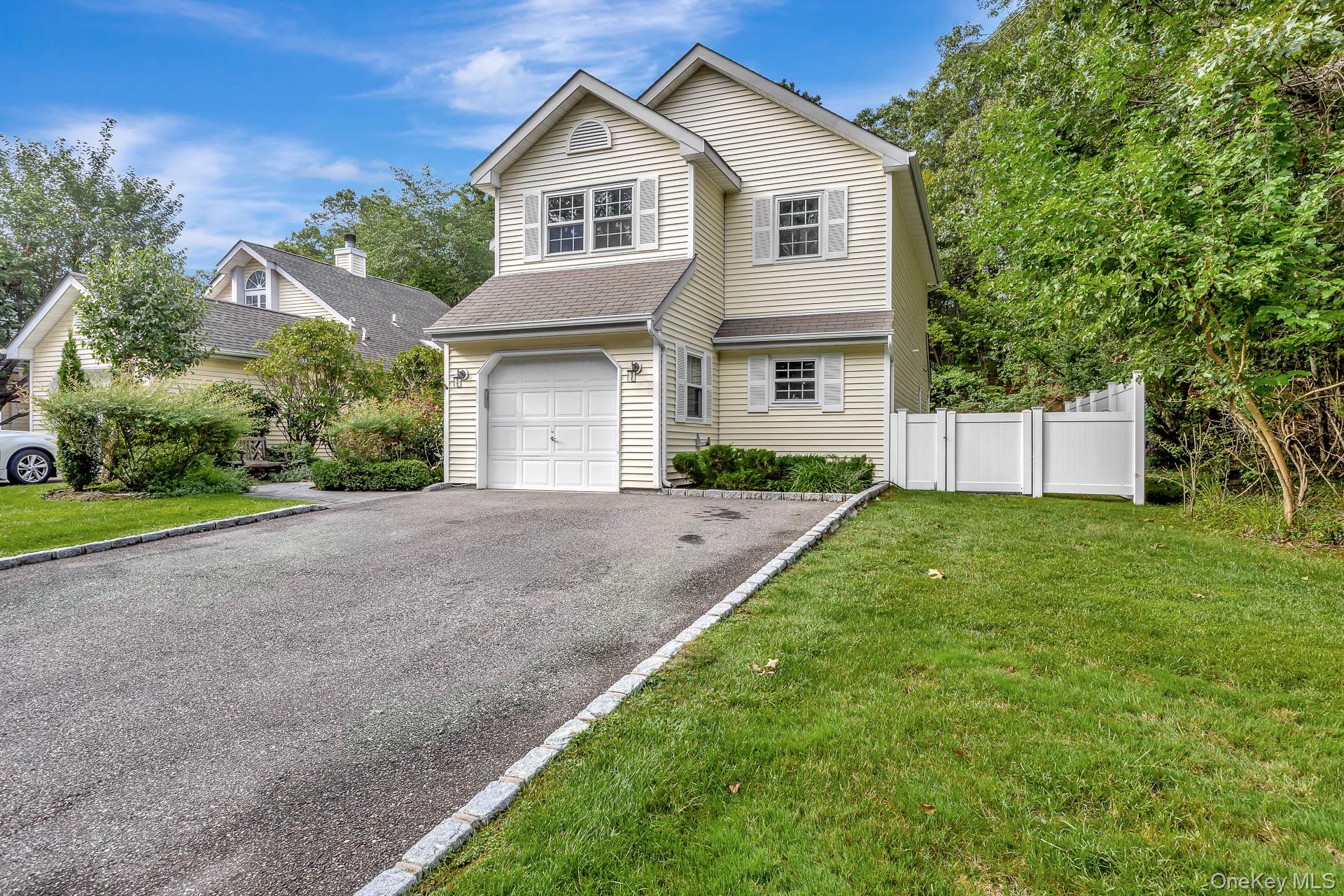 15 Cloister Lane, Middle Island, NY 11953