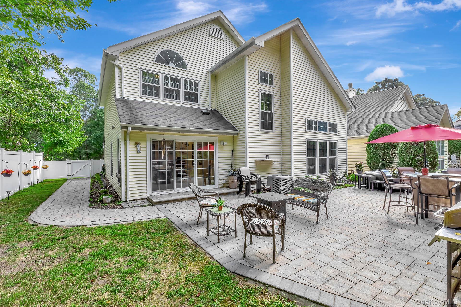 15 Cloister Lane, Middle Island, NY 11953