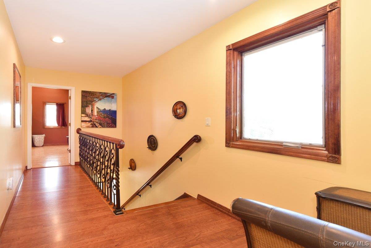 385 Oceanside Parkway, Oceanside, NY 11572