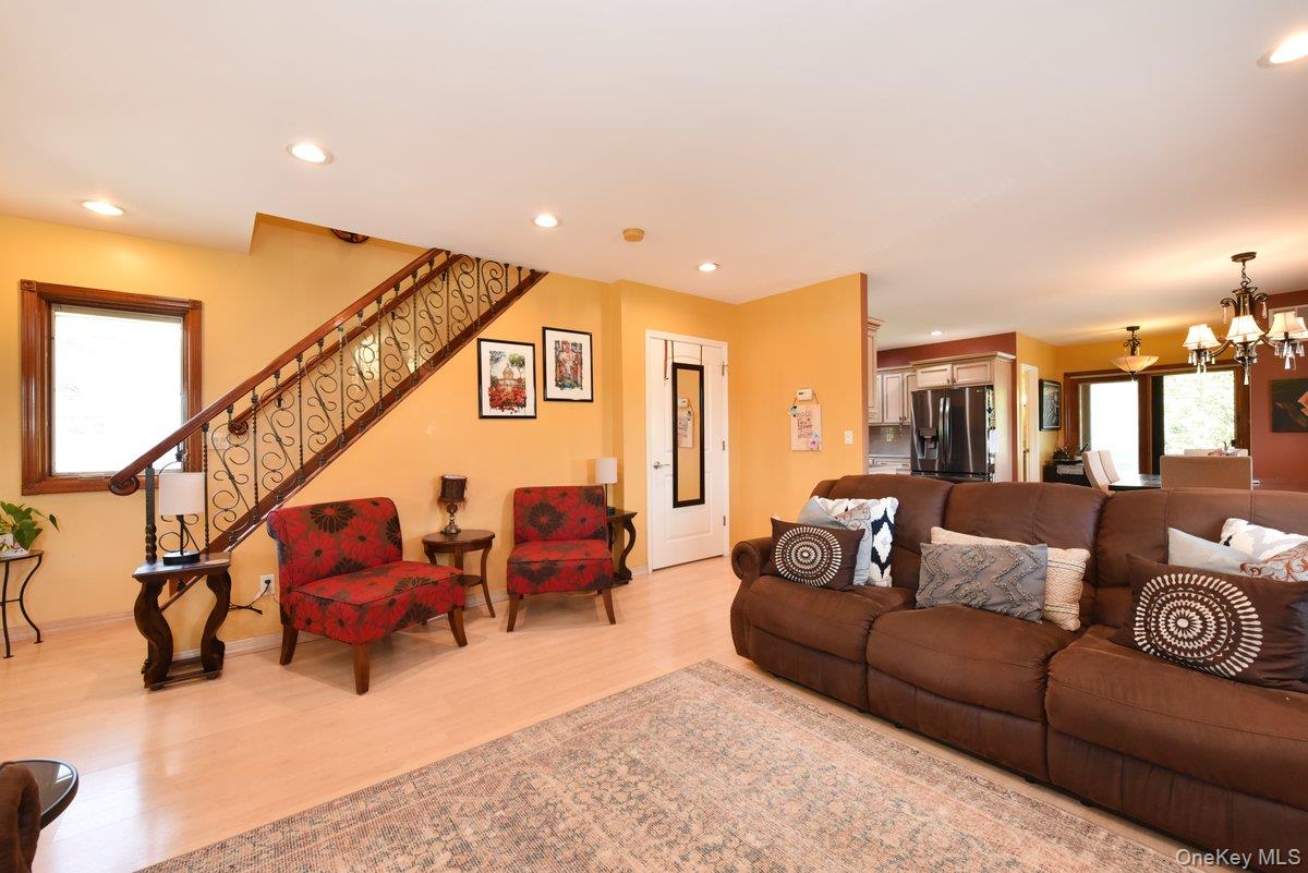 385 Oceanside Parkway, Oceanside, NY 11572