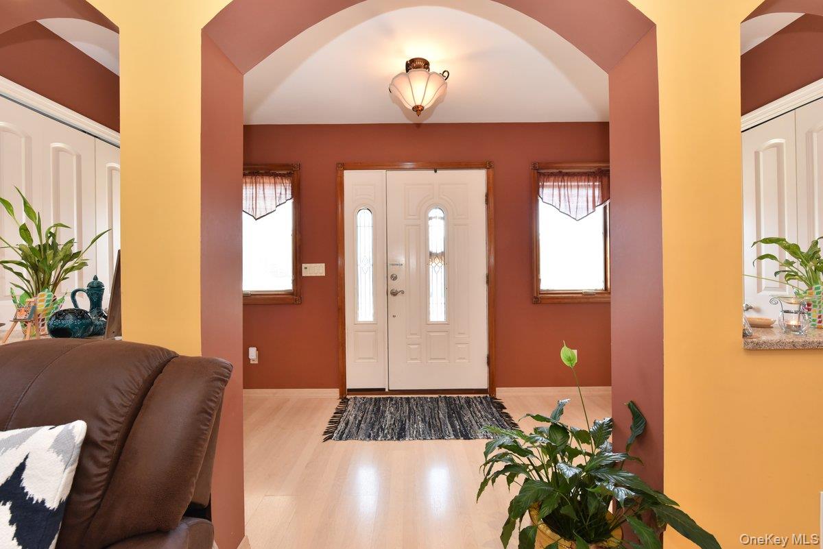 385 Oceanside Parkway, Oceanside, NY 11572