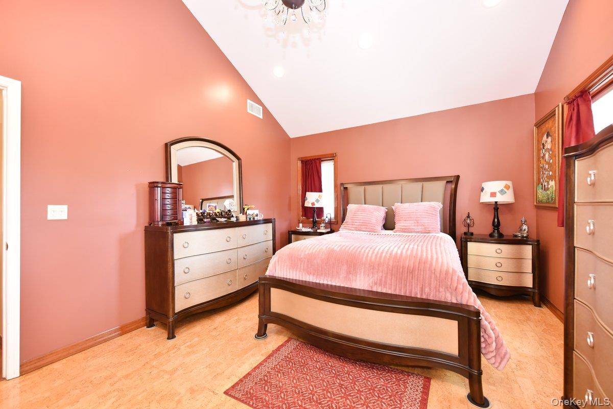 385 Oceanside Parkway, Oceanside, NY 11572