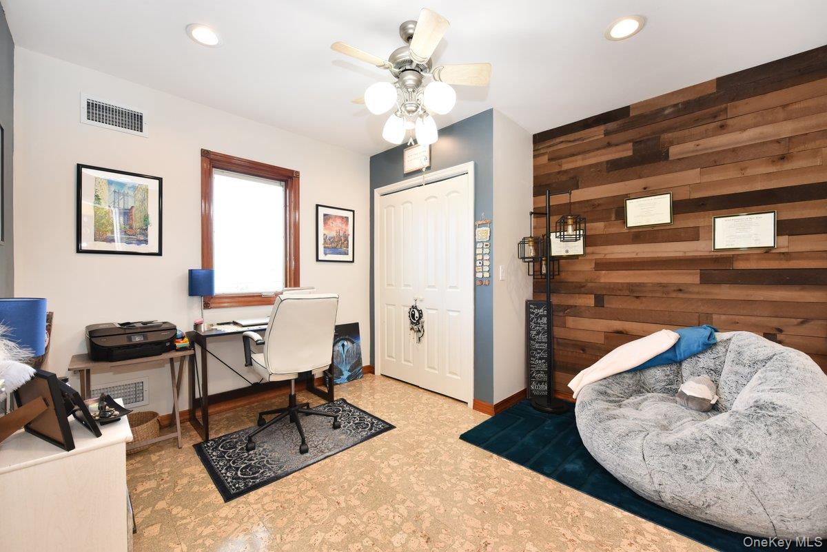 385 Oceanside Parkway, Oceanside, NY 11572