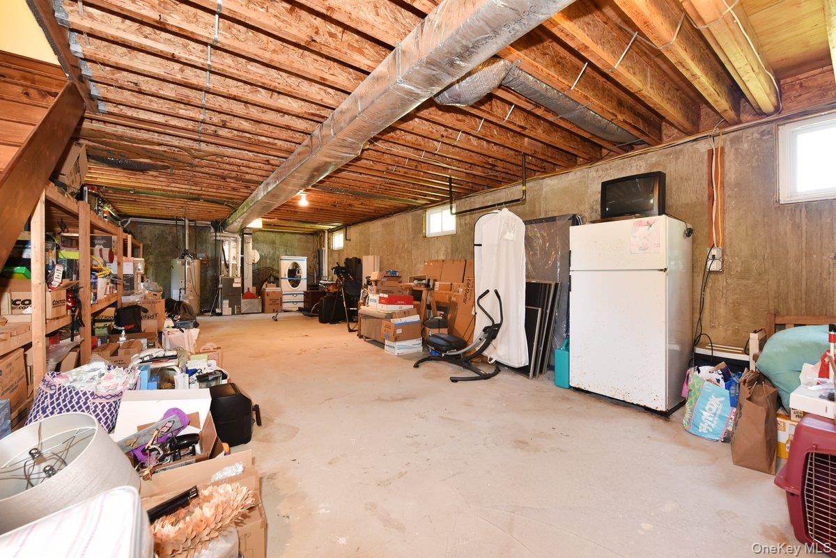 385 Oceanside Parkway, Oceanside, NY 11572