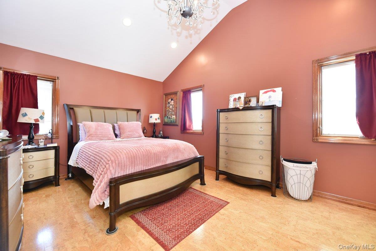 385 Oceanside Parkway, Oceanside, NY 11572