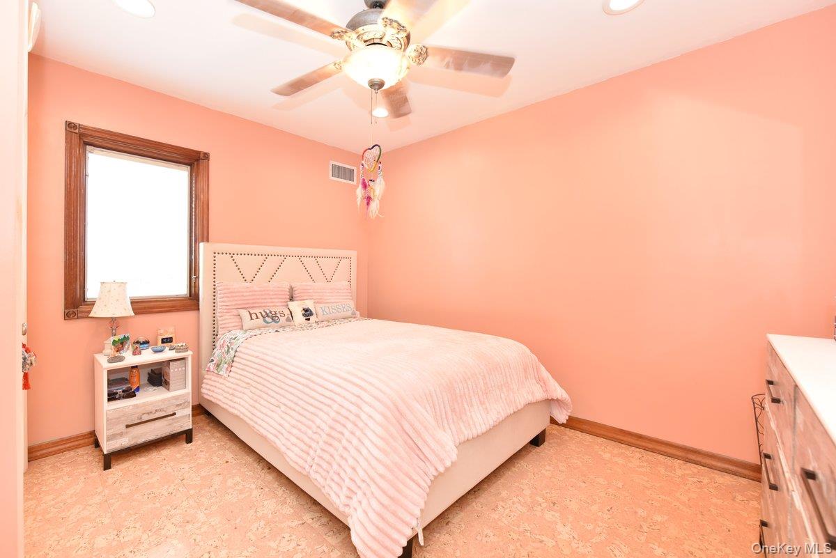 385 Oceanside Parkway, Oceanside, NY 11572