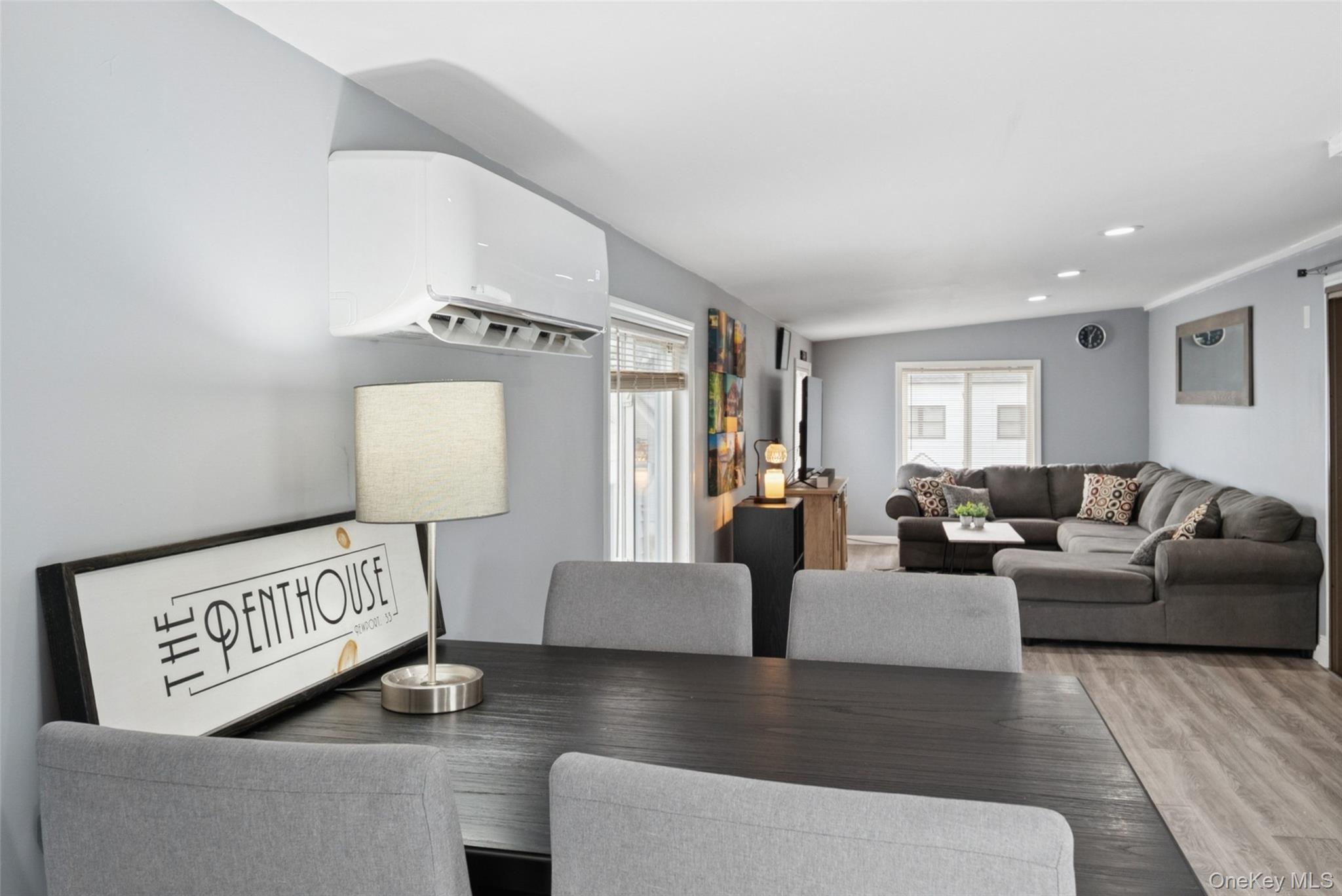 33 Newport Road, Island Park, NY 11558