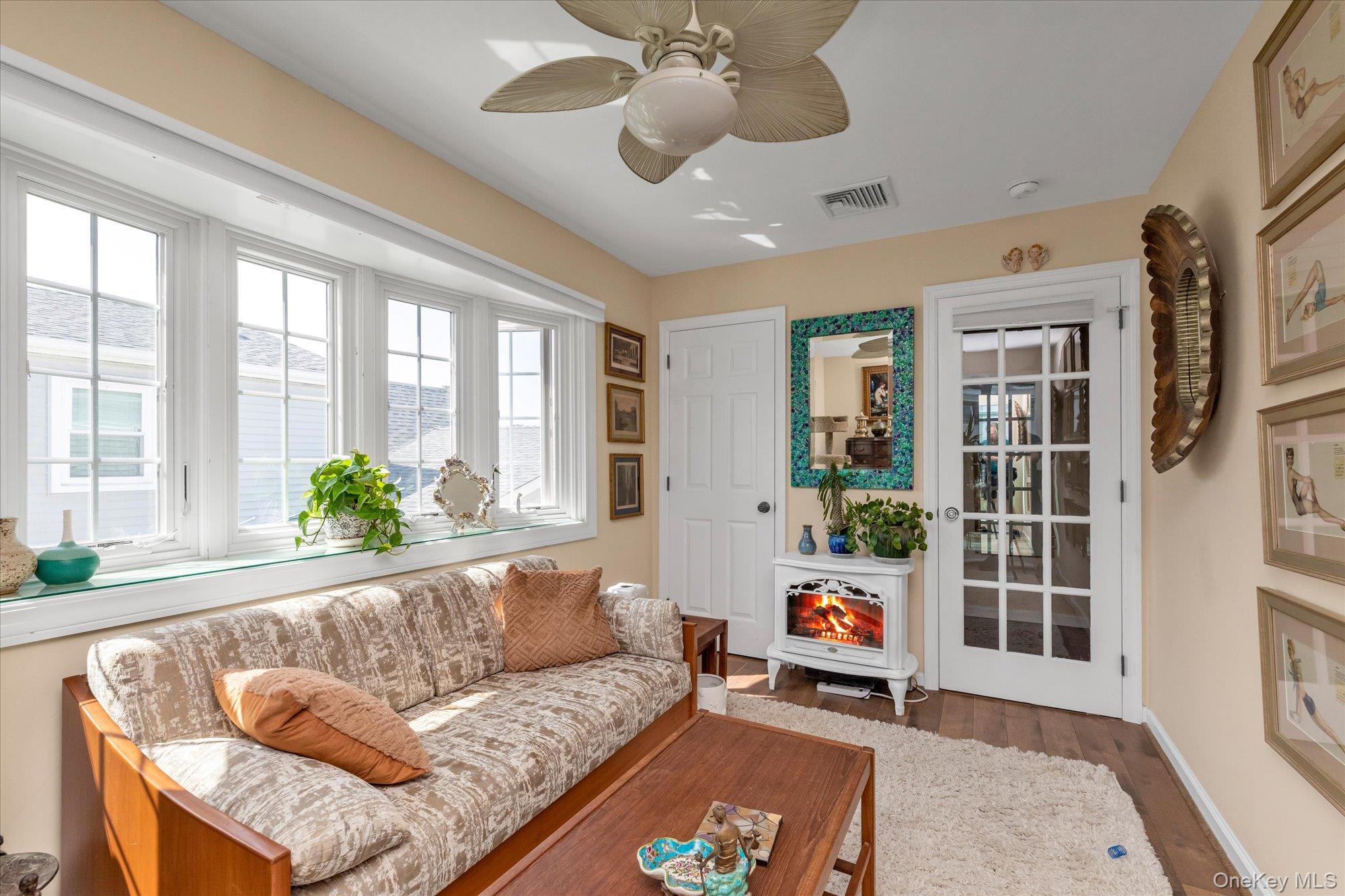 500 W Penn Street, Long Beach, NY 11561