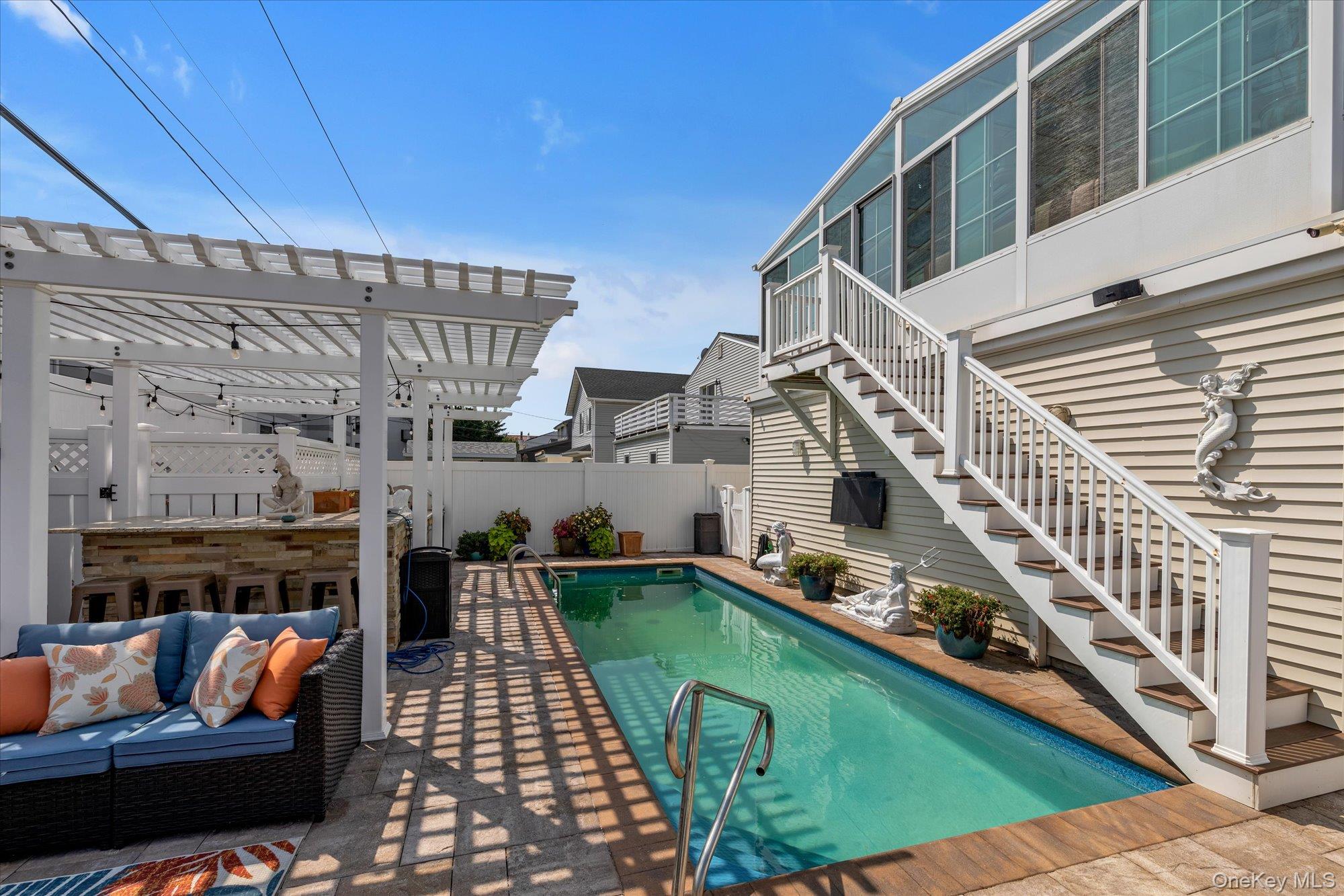 500 W Penn Street, Long Beach, NY 11561