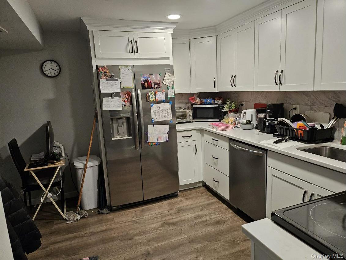 Bay Shore, NY 11706