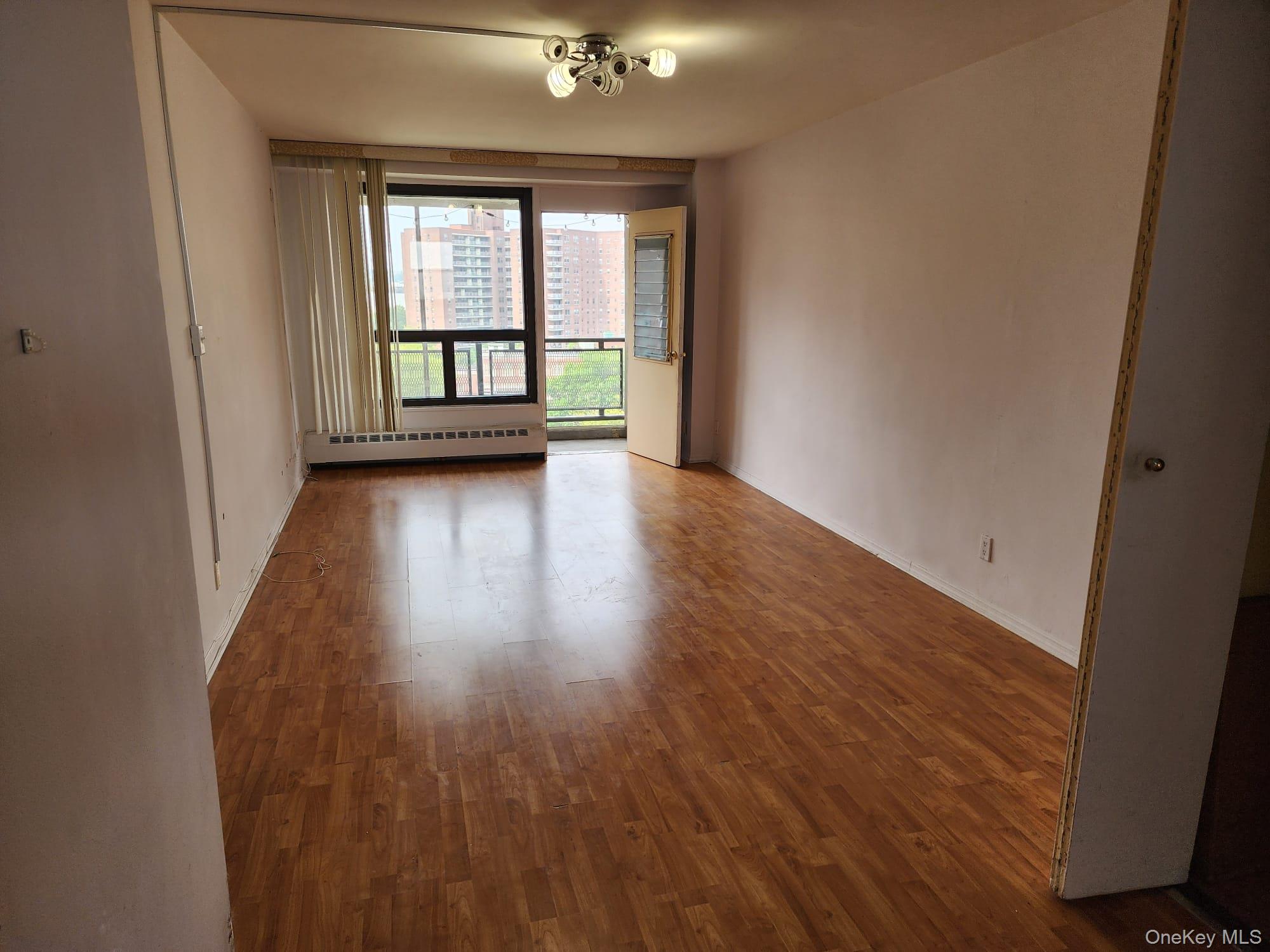 61-35 98th Street N # 11B, Rego Park, NY 11374