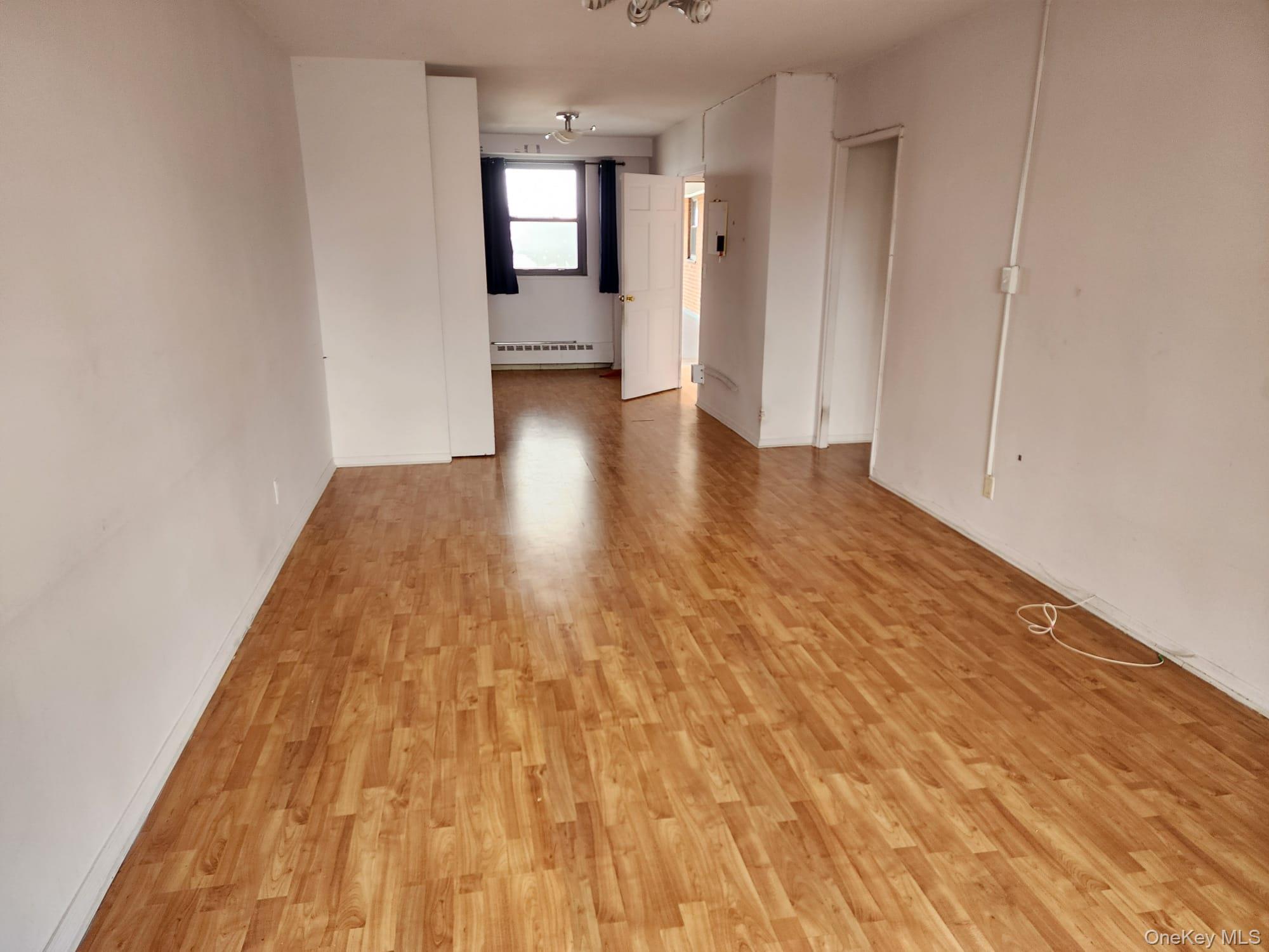 61-35 98th Street N # 11B, Rego Park, NY 11374