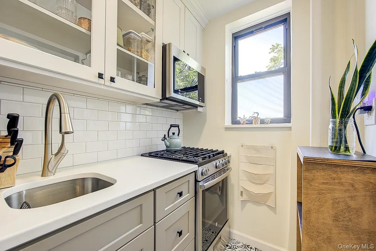 67-30 Dartmouth Street # 6R, Forest Hills, NY 11375