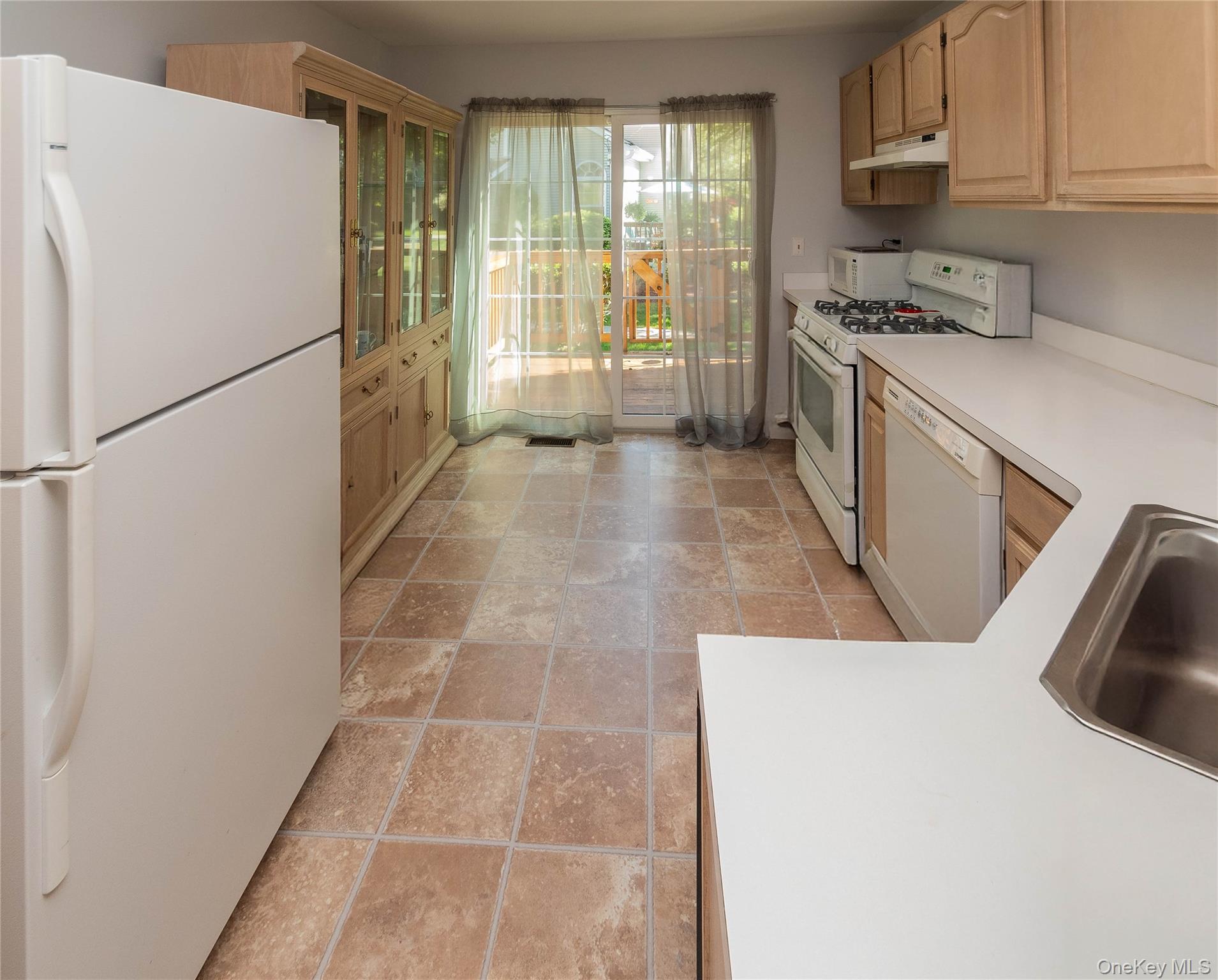 1210 Washington Green, New Windsor, NY 12553