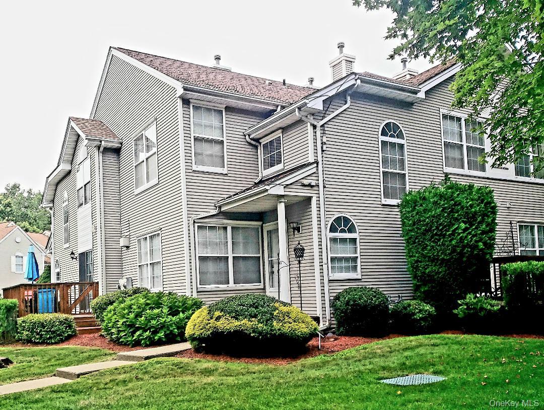 1210 Washington Green, New Windsor, NY 12553
