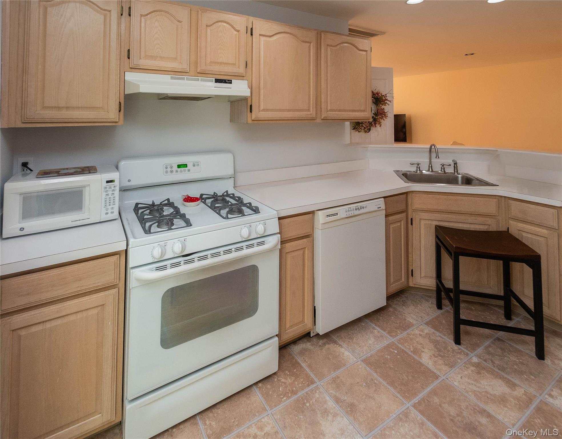 1210 Washington Green, New Windsor, NY 12553