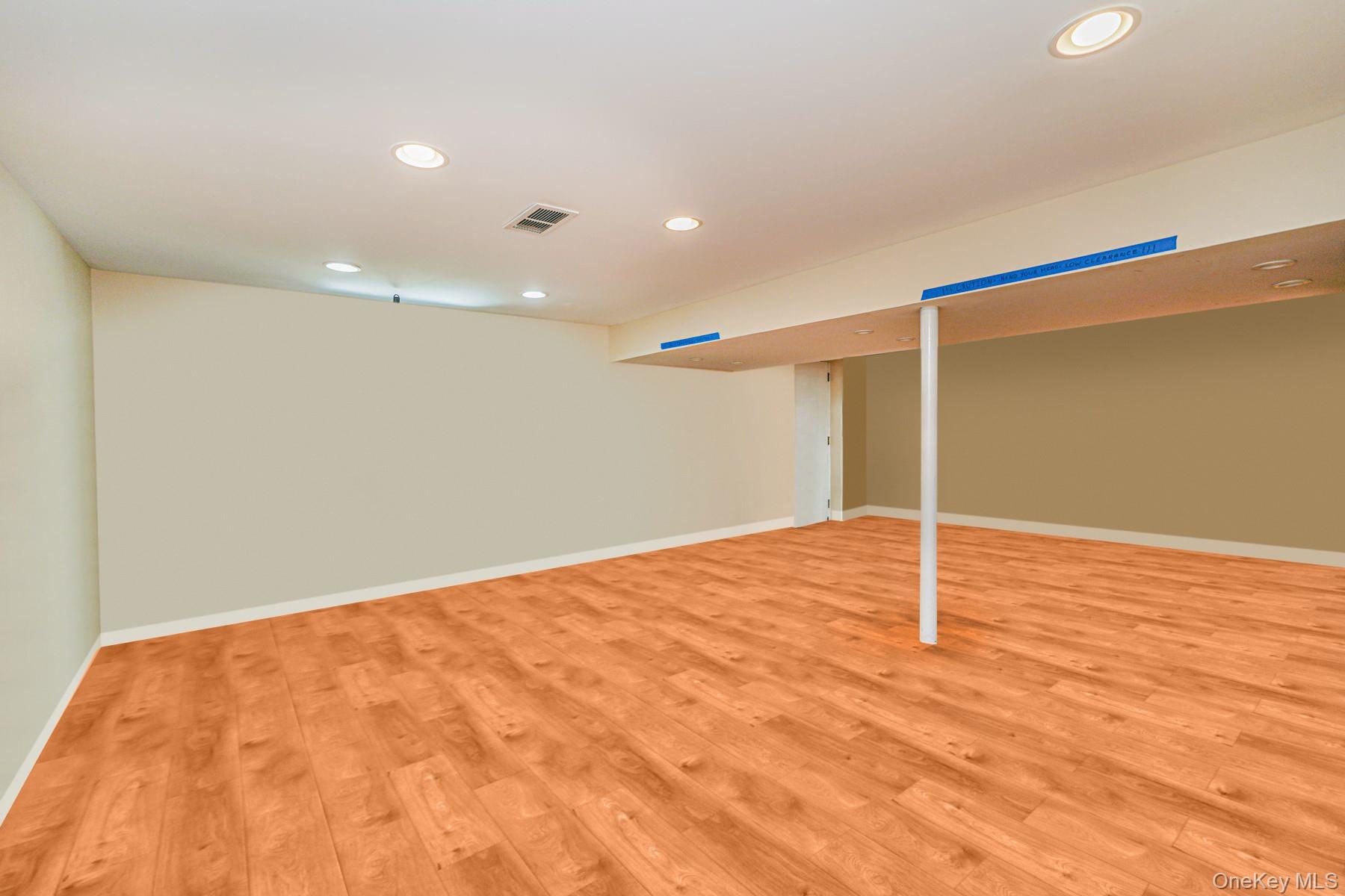 41 Middle Loop Road, Staten Island, NY 10308