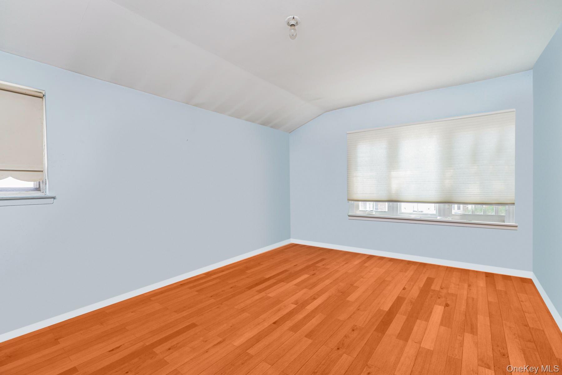 41 Middle Loop Road, Staten Island, NY 10308