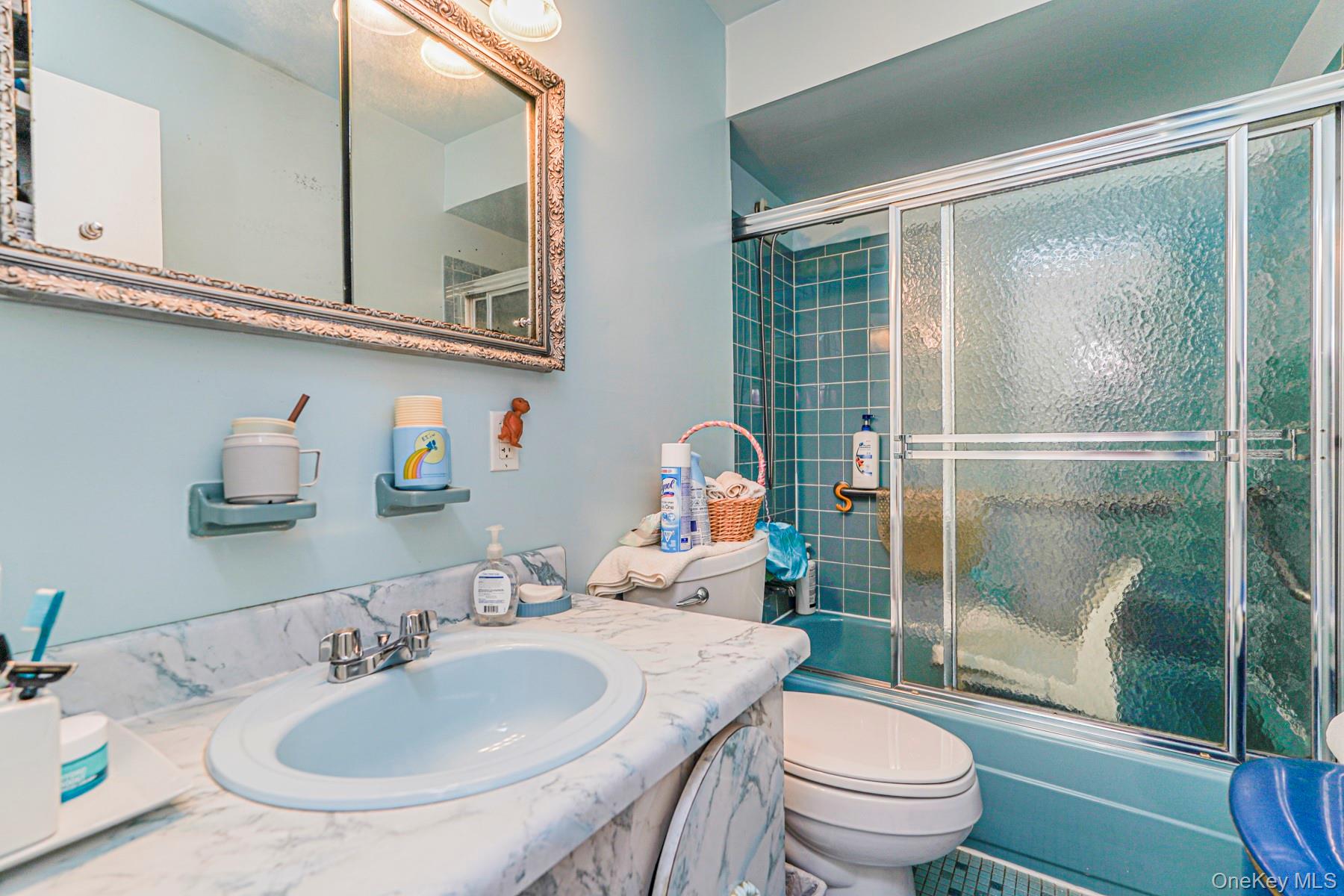 41 Middle Loop Road, Staten Island, NY 10308