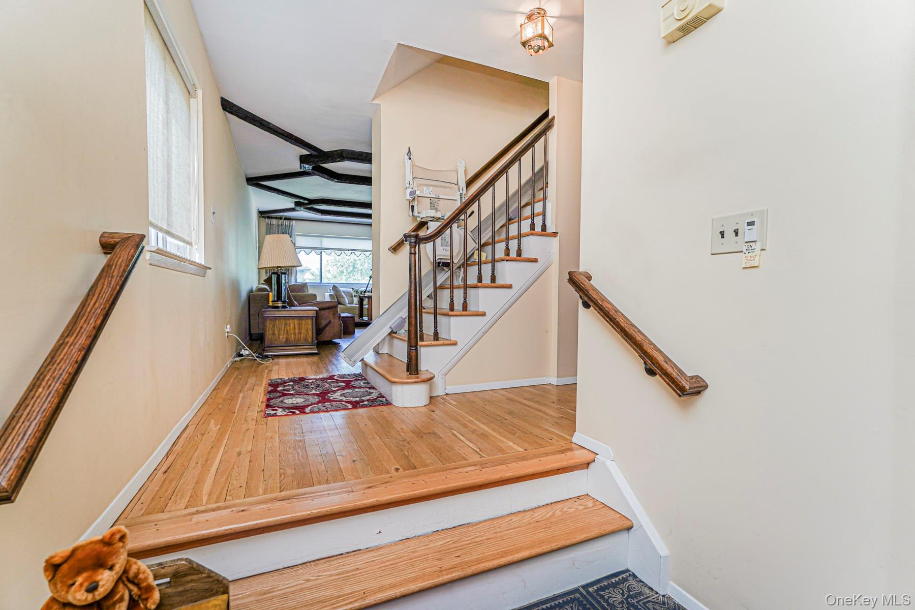 41 Middle Loop Road, Staten Island, NY 10308