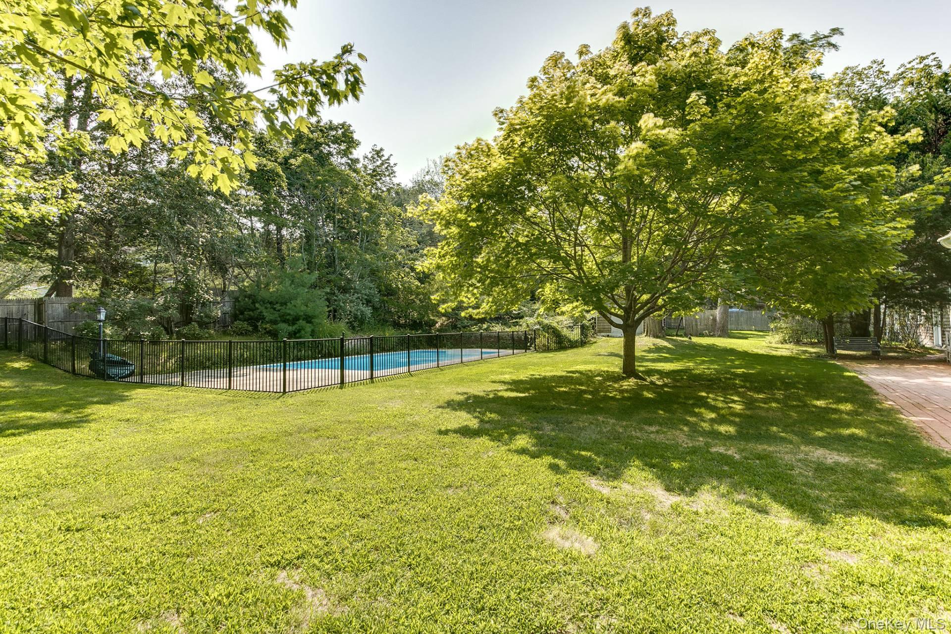 2964 Noyac Road, Sag Harbor, NY 11963