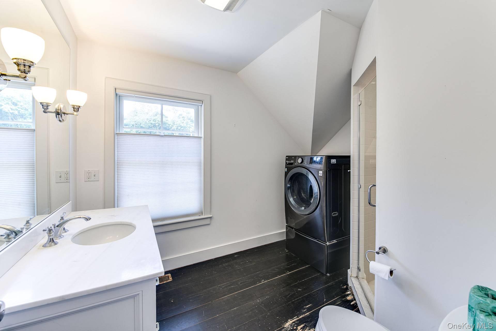 2964 Noyac Road, Sag Harbor, NY 11963