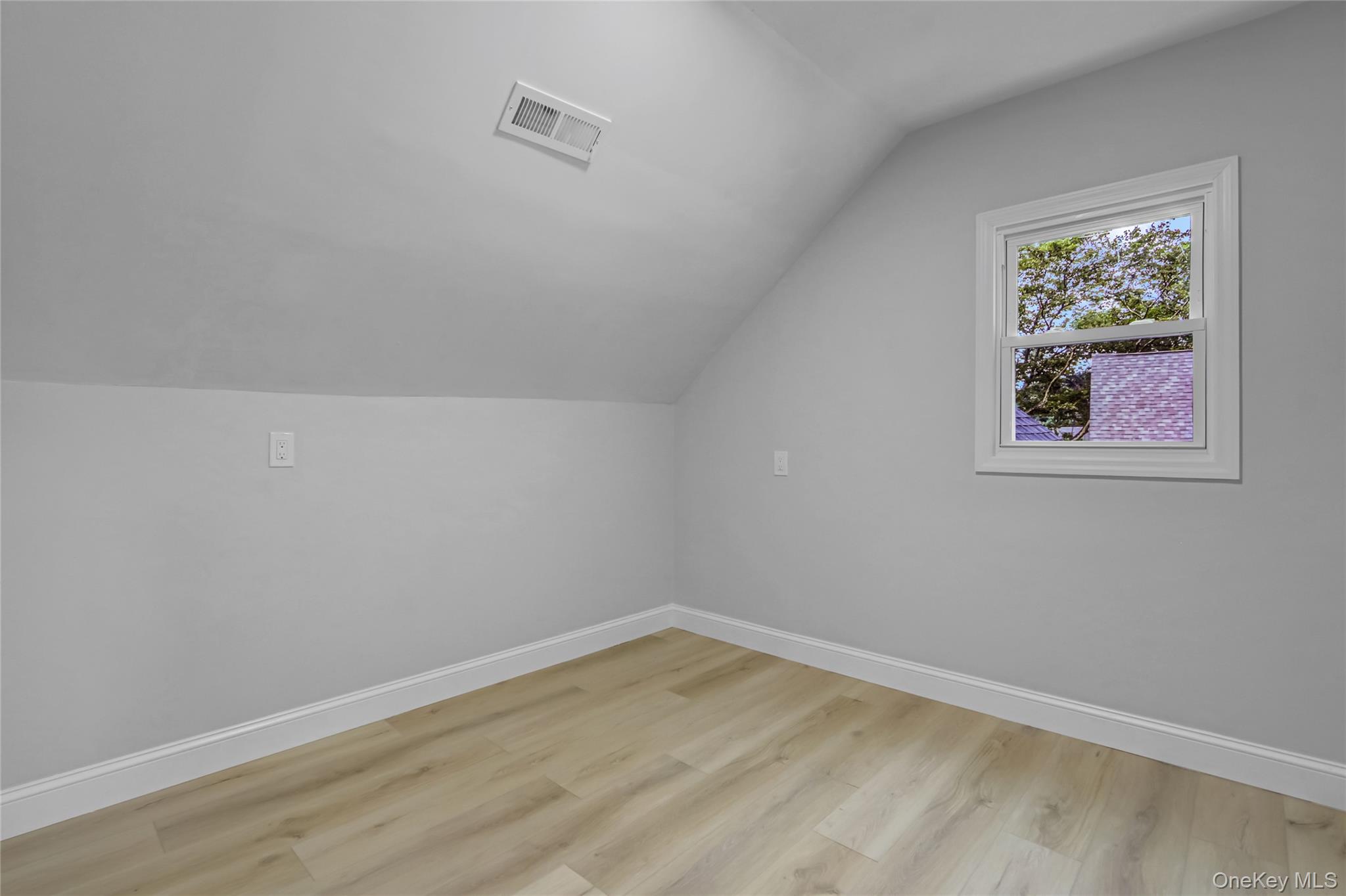 10 Hillman Place, Roosevelt, NY 11575