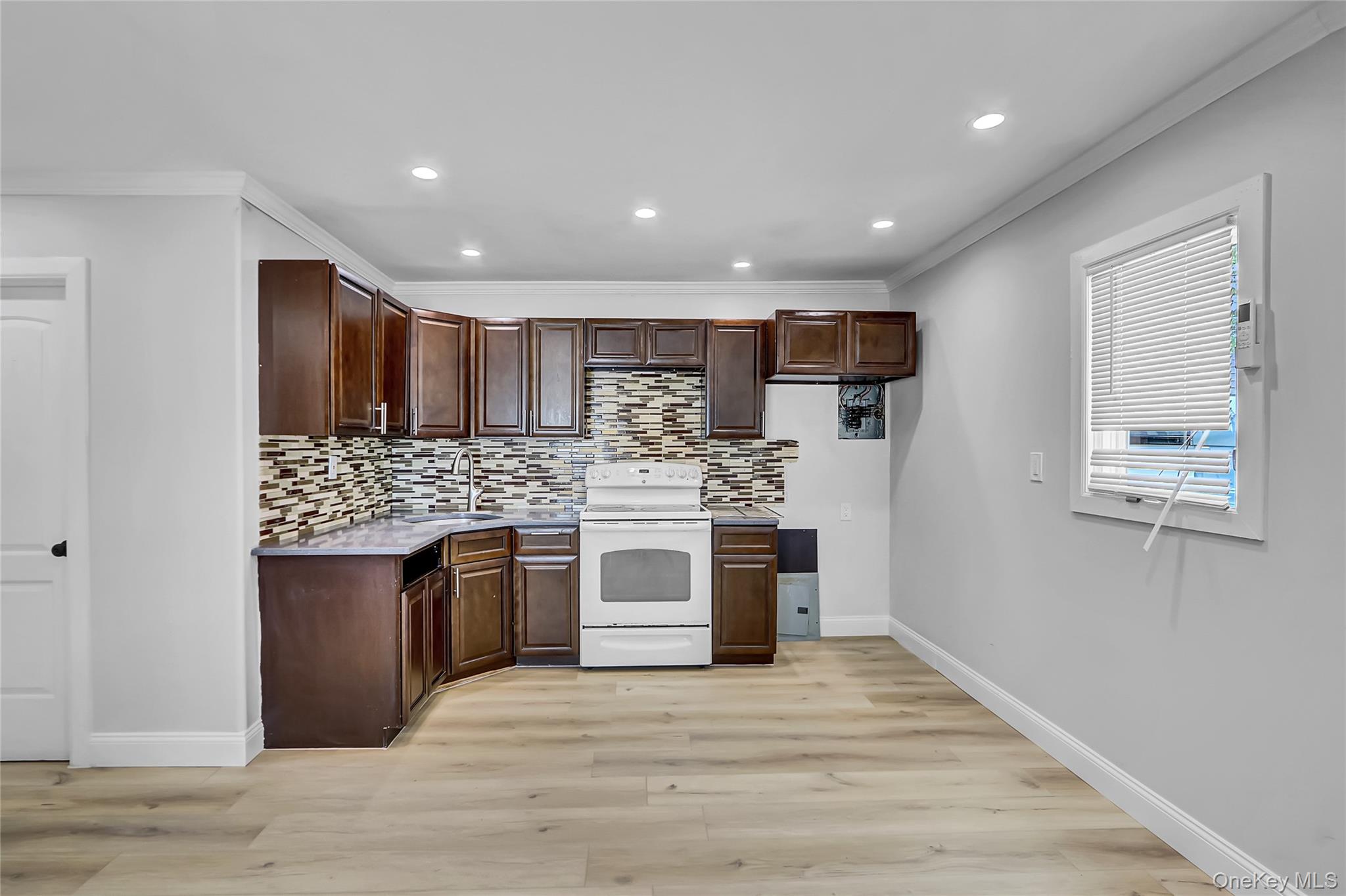 10 Hillman Place, Roosevelt, NY 11575