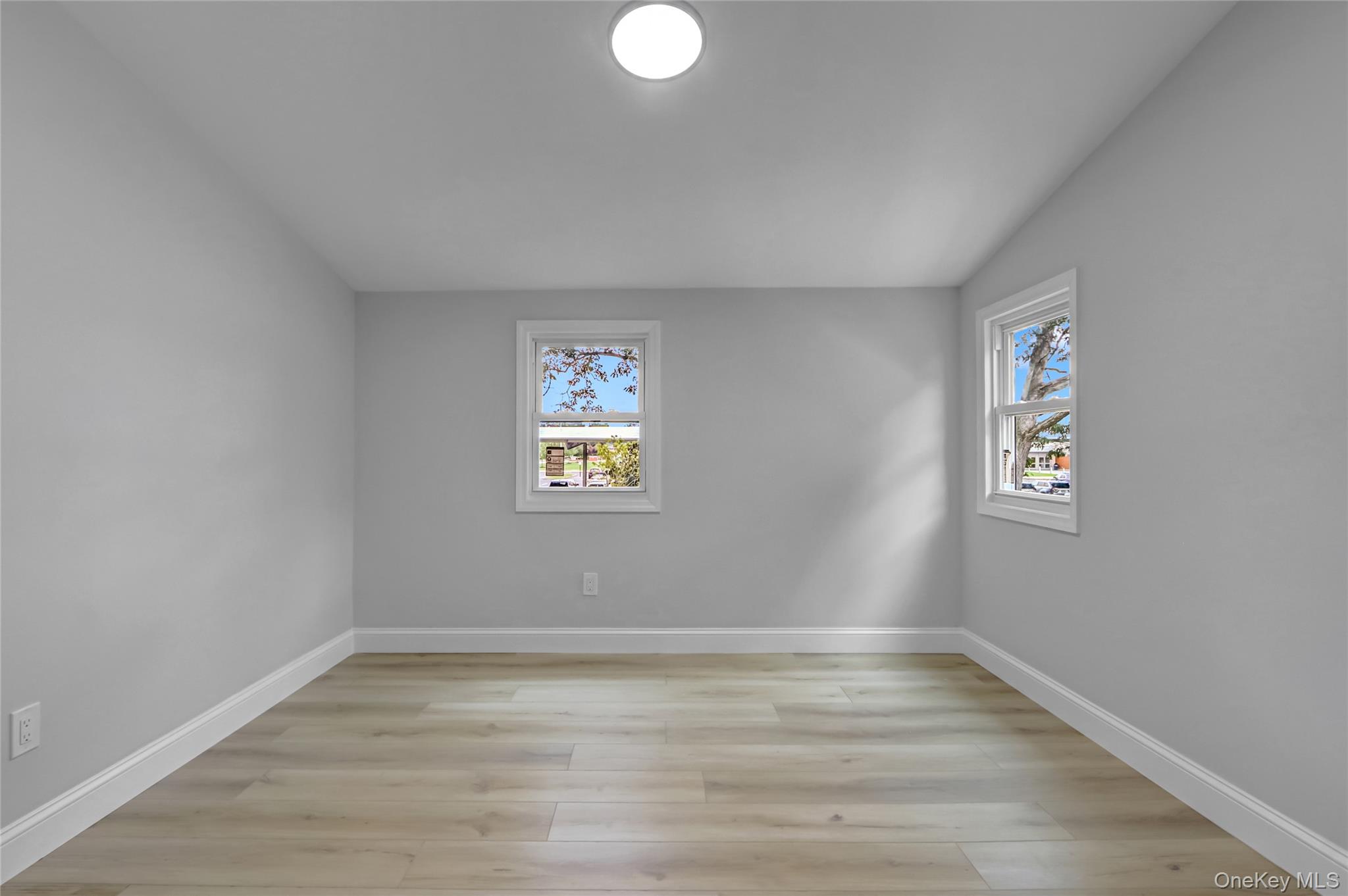 10 Hillman Place, Roosevelt, NY 11575