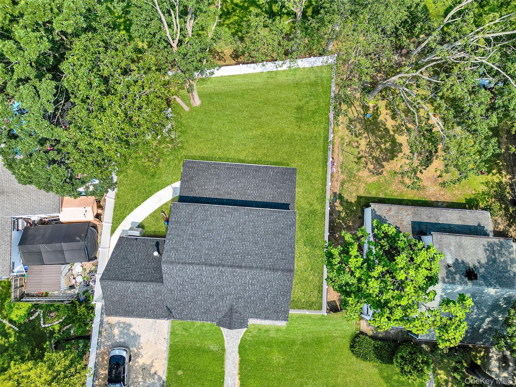 10 Hillman Place, Roosevelt, NY 11575