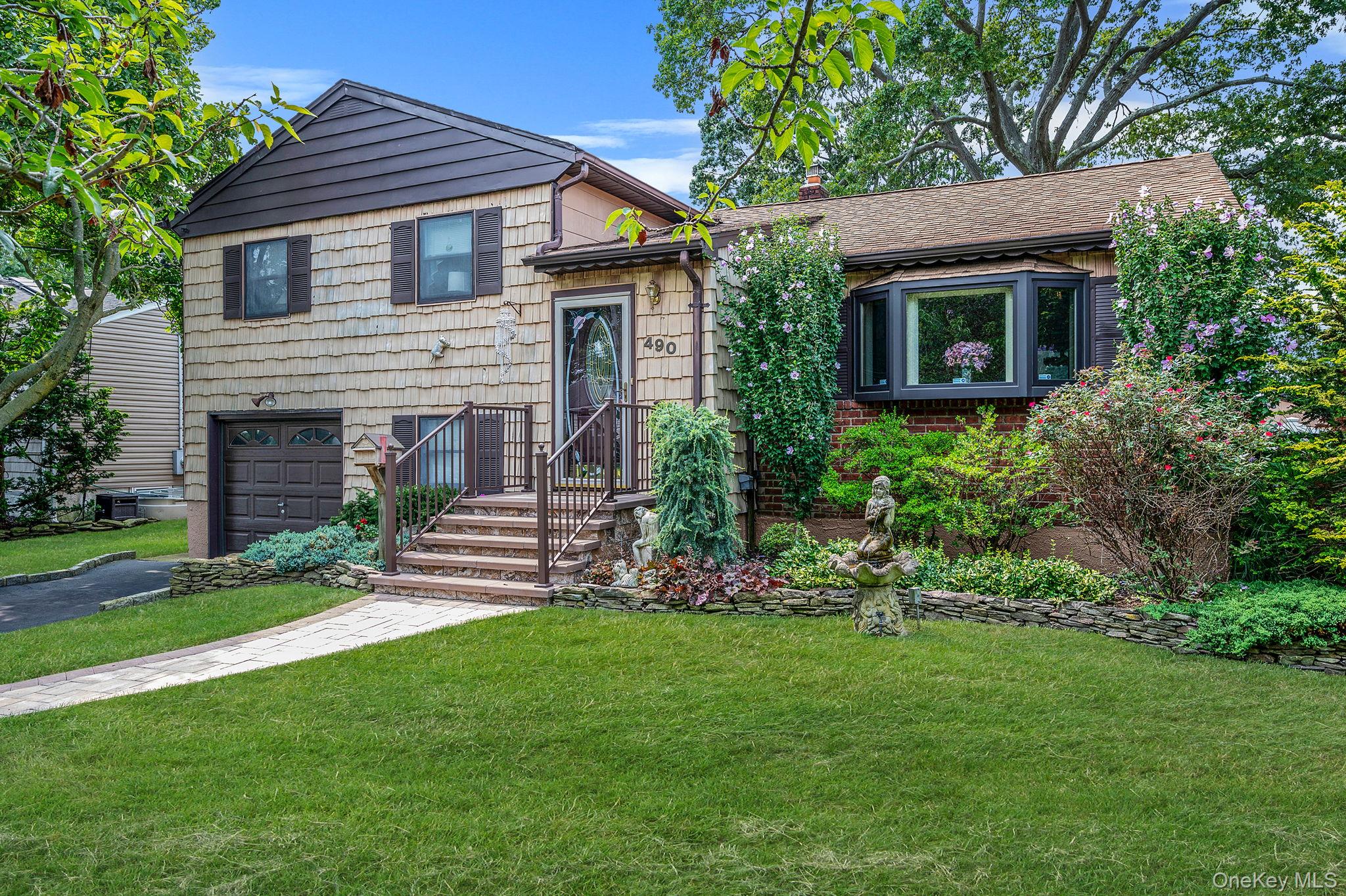490 Charles Avenue, Massapequa Park, NY 11762